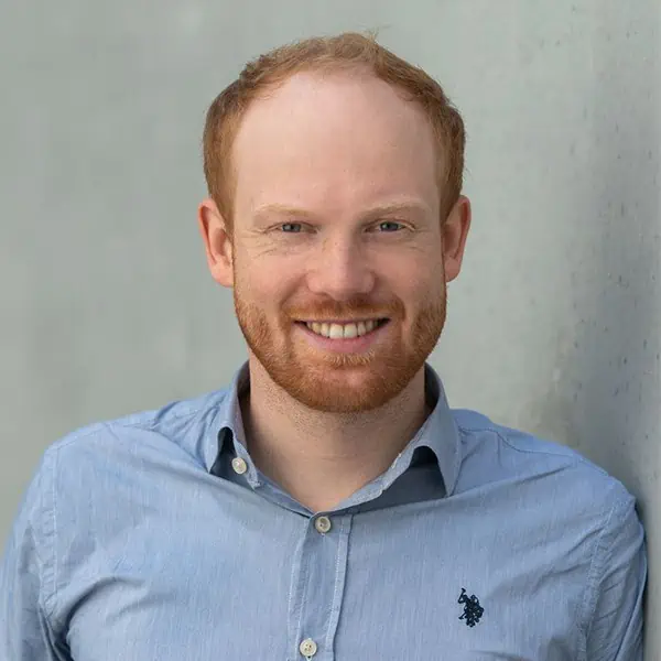 Dr. Lukas Mundelsee